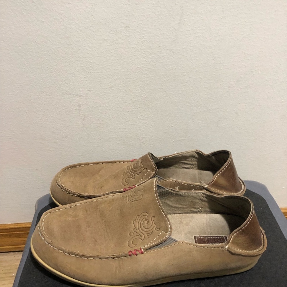 OluKai Womens Nohea Beige Nubuck Leather Loafers Shoes Size W7